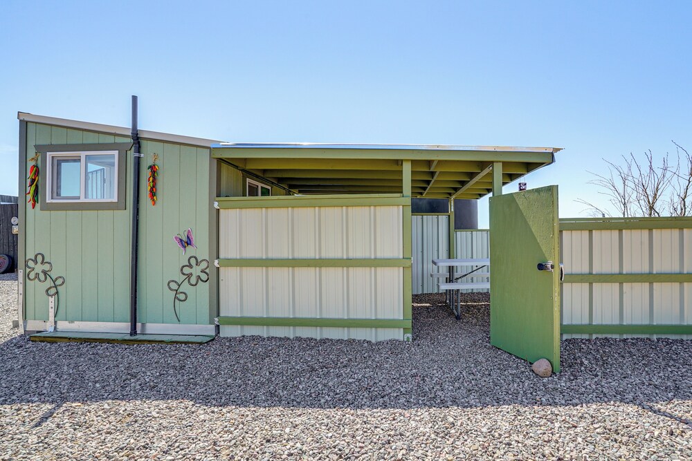 Tiny Home Studio: New Mexico Nature Retreat!