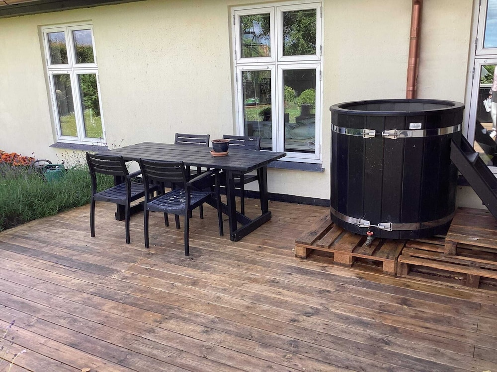 10 Person Holiday Home in Maribo
