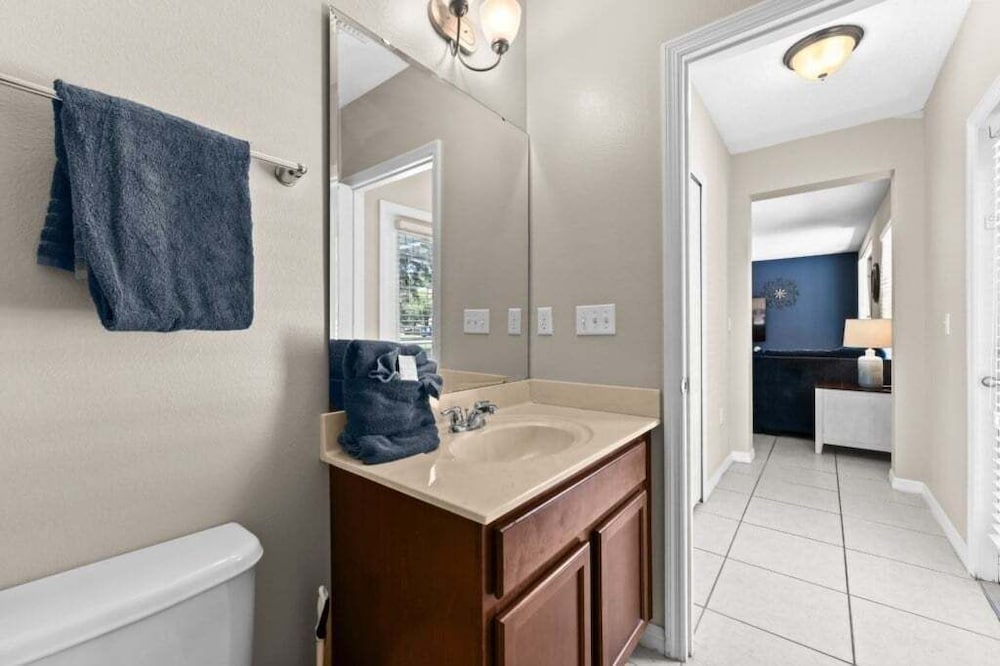 Spacious 6br Villa W/ Private Pool near Disney 6 Bedroom Villa