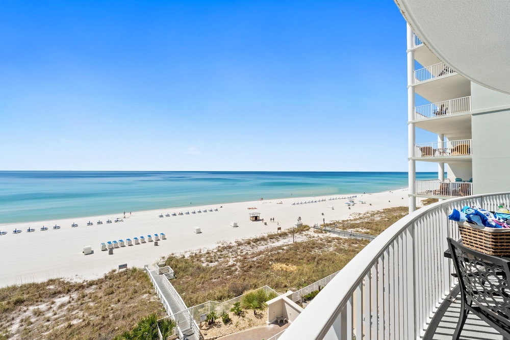 Twin Palms by Book That Condo