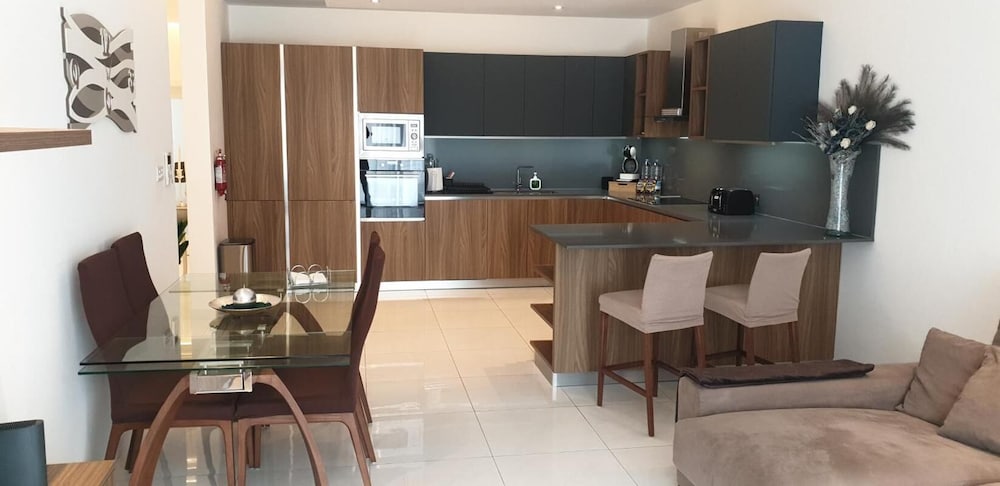 Eivissa Apartment - Spacious Accommodation