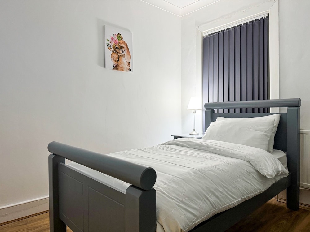 Modern North London Retreat - 7 Bedrooms