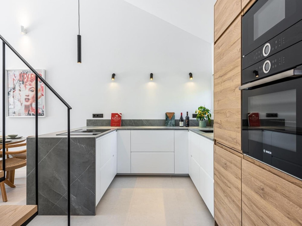 Agrupadas Beautiful Duplex With Amazing Location