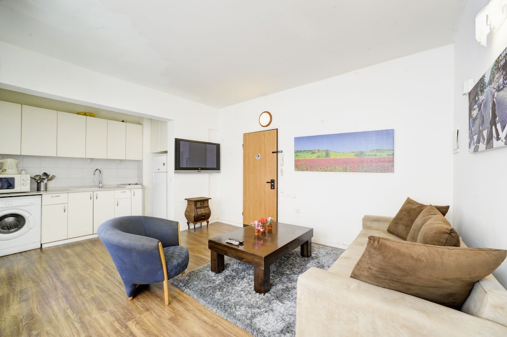Tel-Aviving Apartments