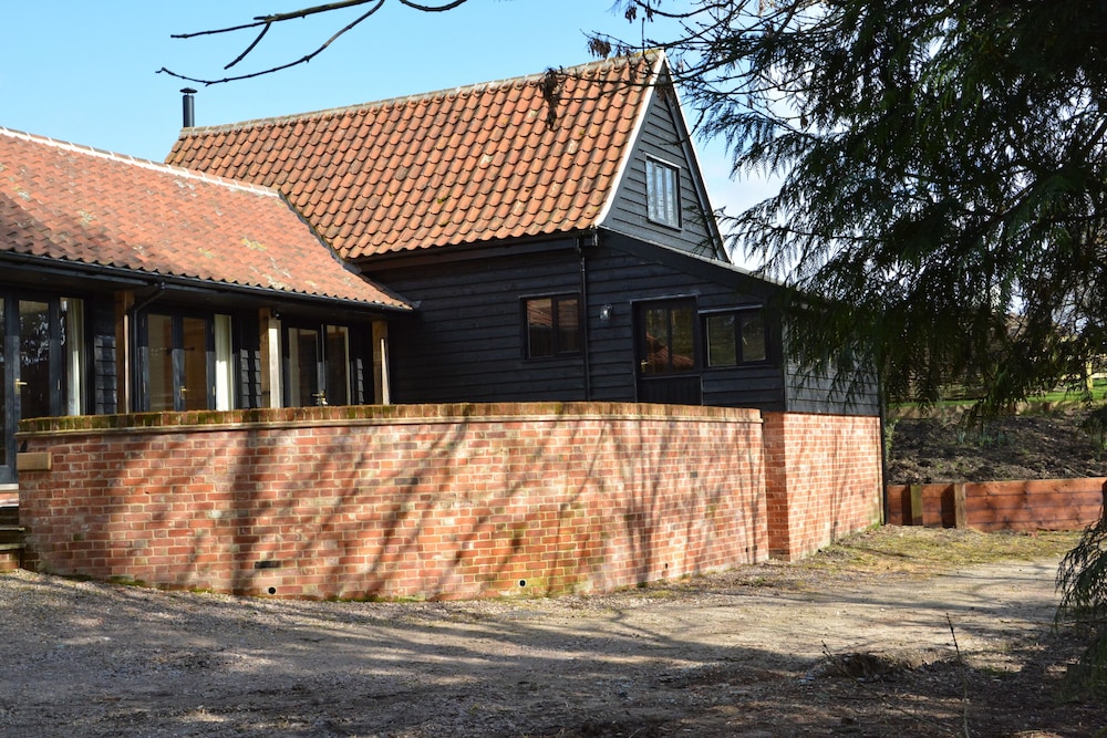 Bird Cottage, Burgh