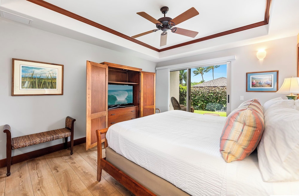Close to Beaches & Restaurants - Spacious Townhome - Concierge Incl- Vrkcv