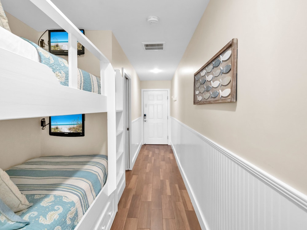 Coral Reef Club 32 1 Bedroom Condo