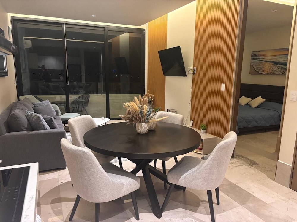 Cozy 1B & 1B Apartment Puerto Morelos With Private Beach