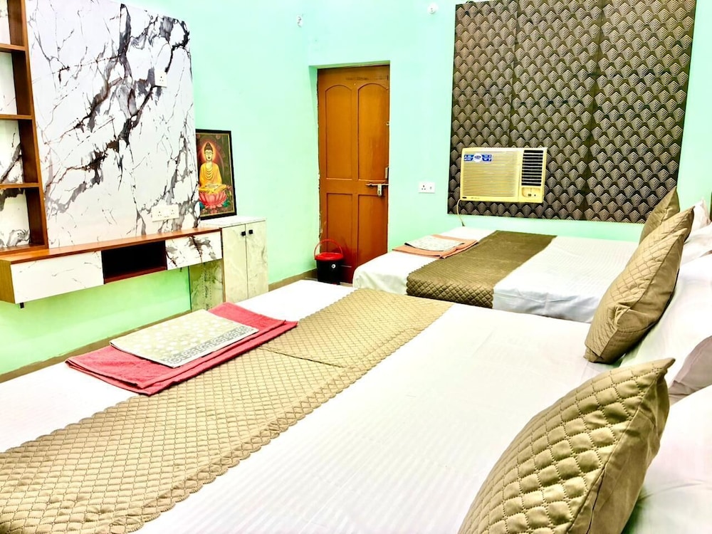 Atharv hotel