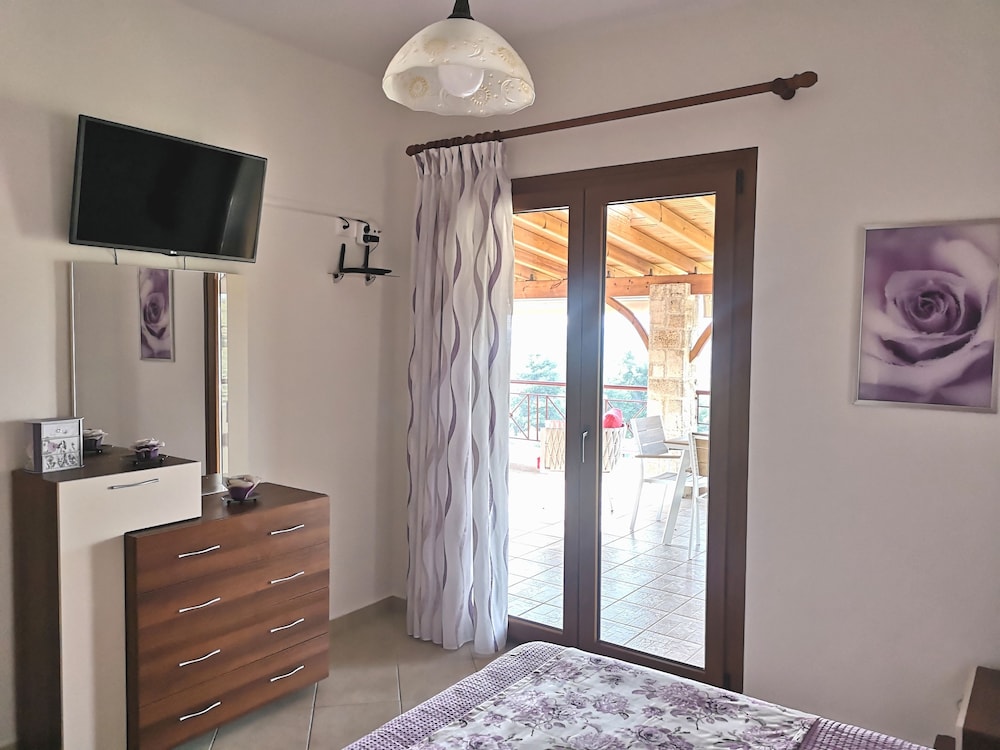 Aracelia Villas with private pools