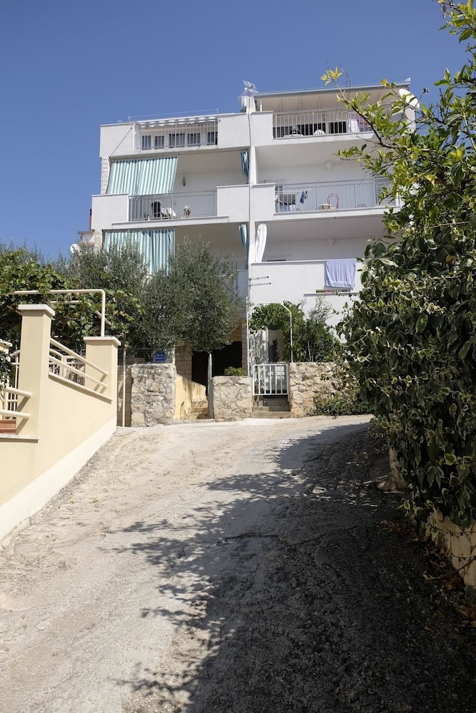 Apartments Duje O.gornji view 4