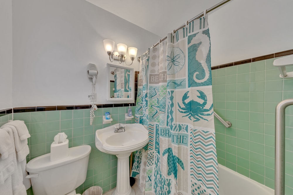 Bahama Beach Club of Pompano