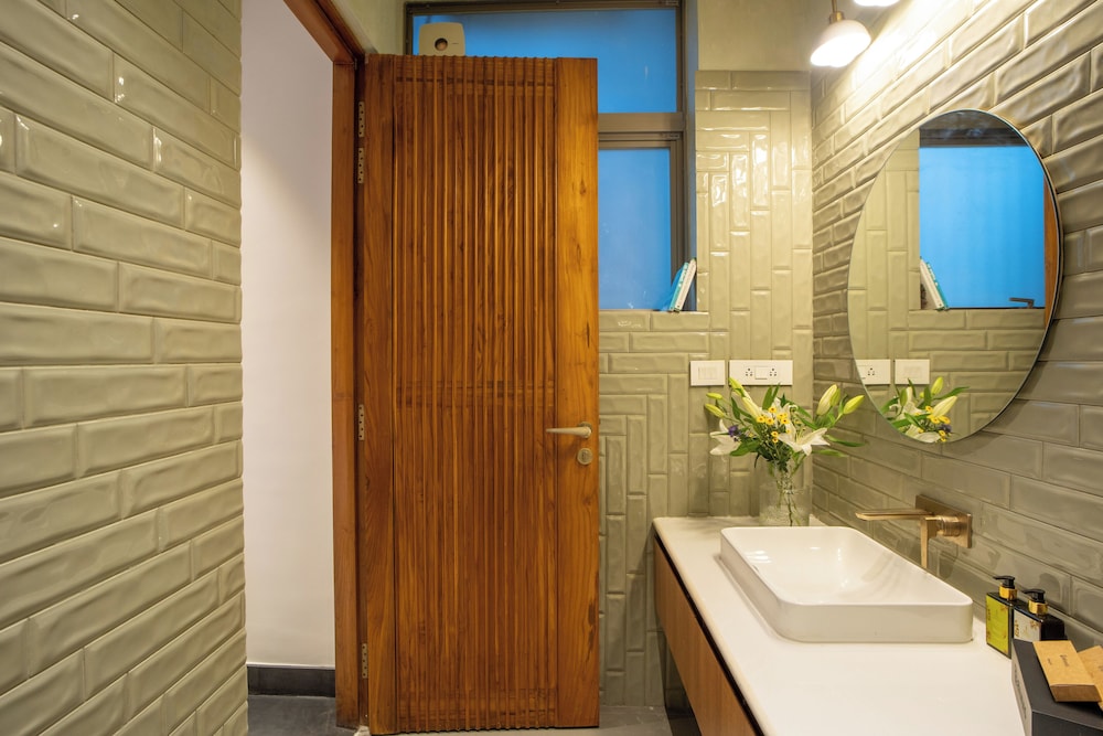 ELIVAAS Mirai Tauras 3BHK