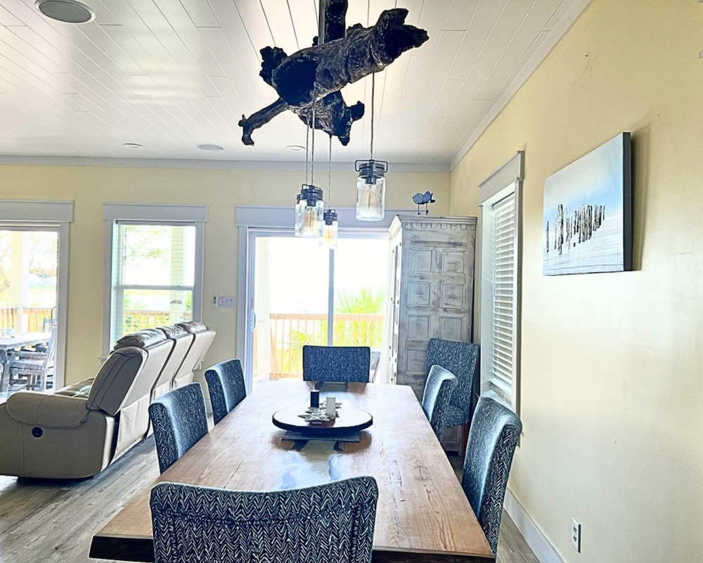 Pet Friendly House - Seacret Shores