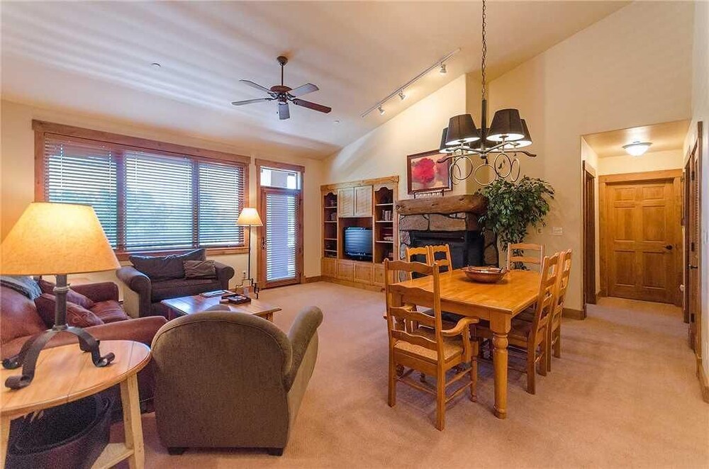3308 Champagne Lodge, Trappeur's Crossing Apartment 3