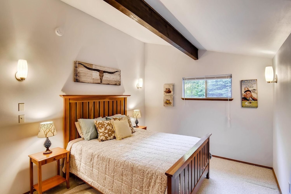 Beechwood Lakehouse