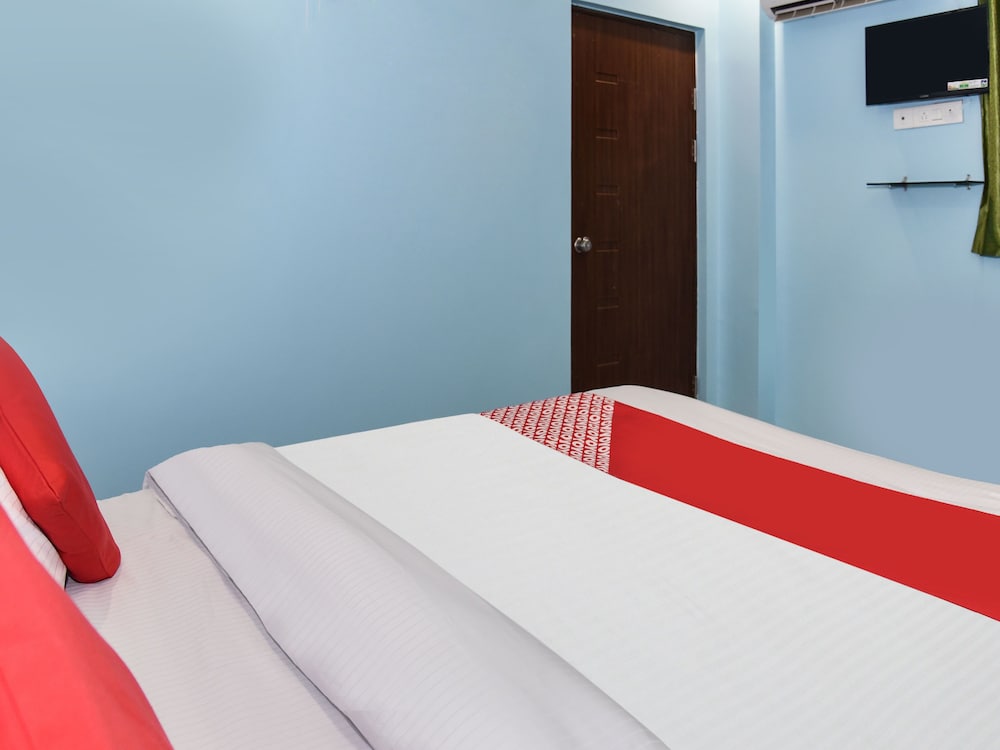 OYO 14798 Radha Swami Guest House