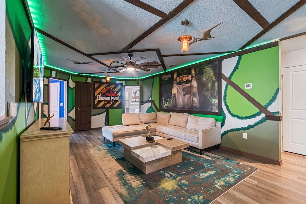 2210 Lelani Circle
