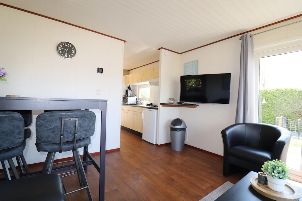 Chalet in Friesland Near Wadden Sea & Franeker