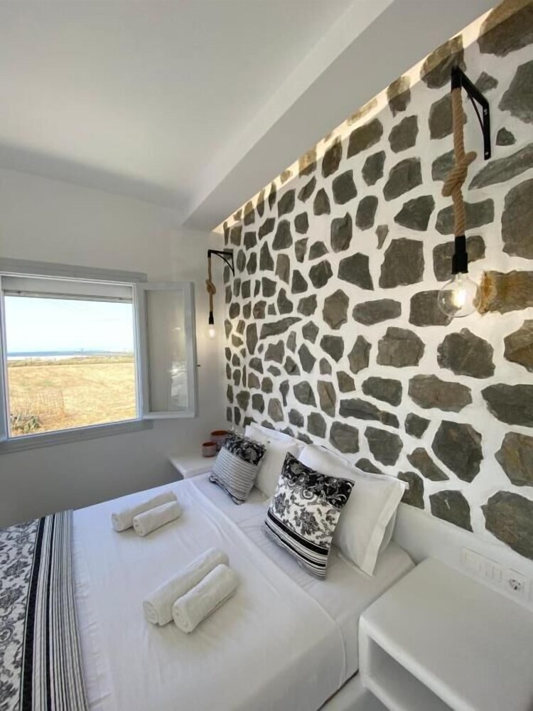 Stone House Agia Anna Naxos