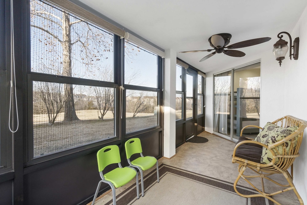The Cozy Retreat Stay for 10!