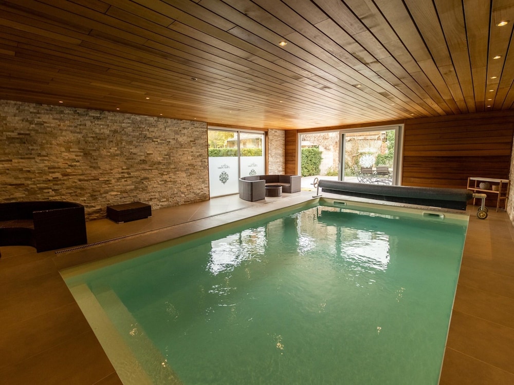 Villa in Coo With Indoor Pool & Near Waterfalls