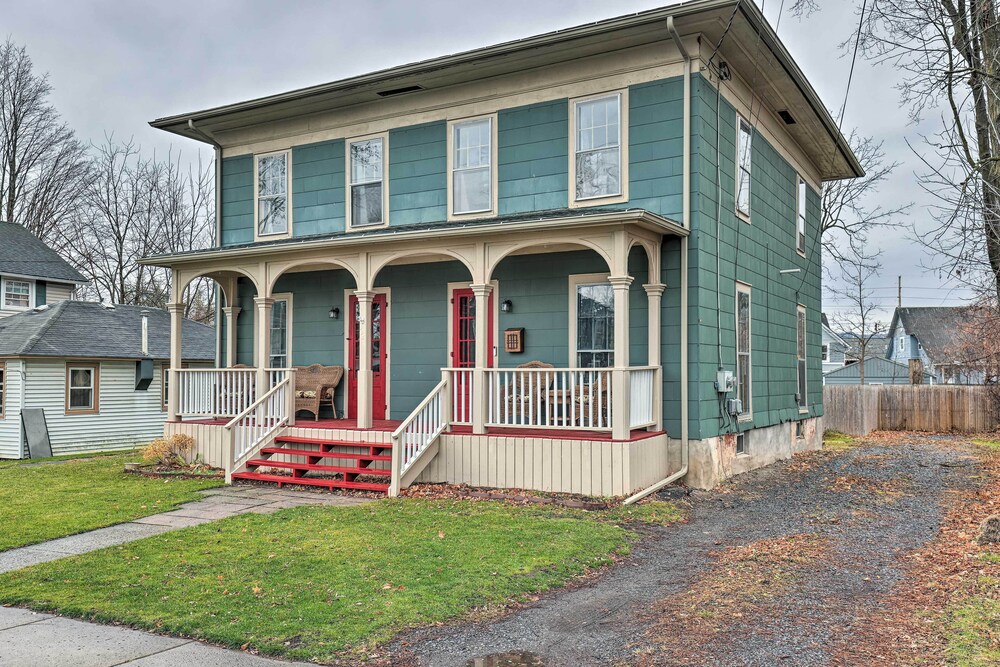 Victorian Home in Penn Yan ~ 1 Mi to Keuka Lake! view 3