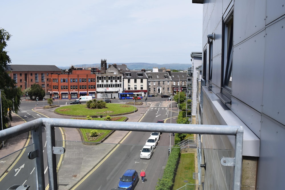 The Paisley Penthouse - Stunning View of the Abbey view 2