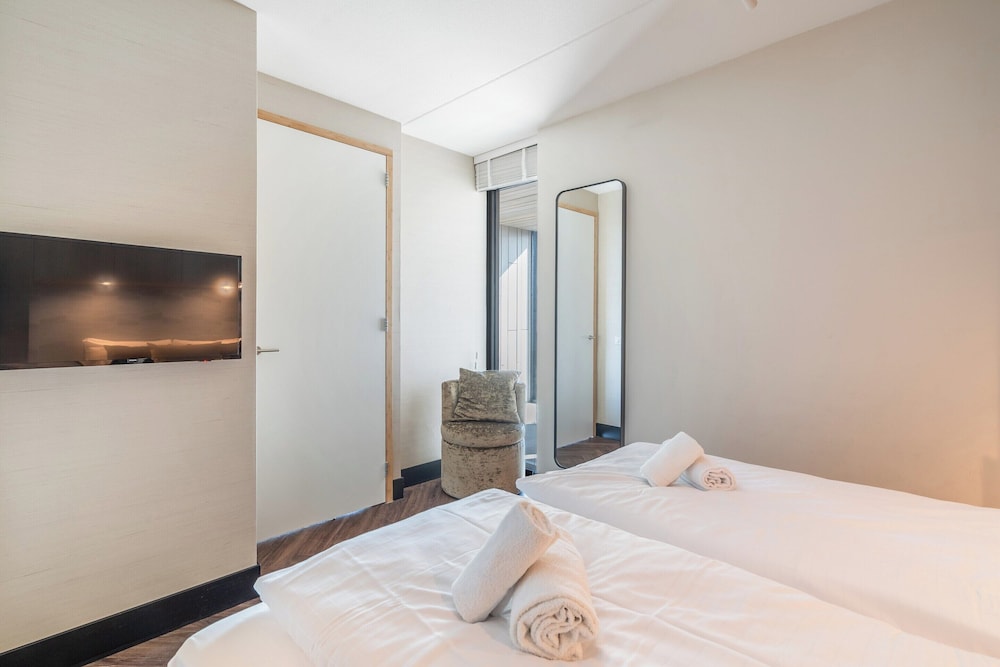 Lavish Apartment With Private Sauna