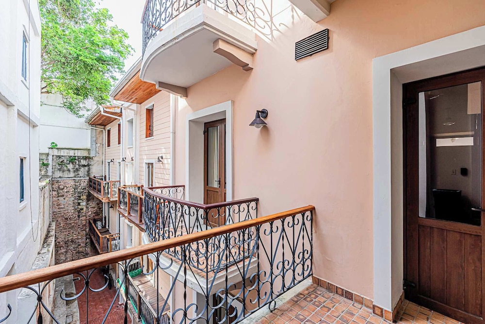w Grandiose 1BR w Balcony in San Felipe