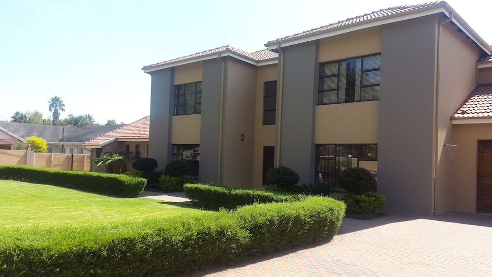 Ikaze Guest Lodge