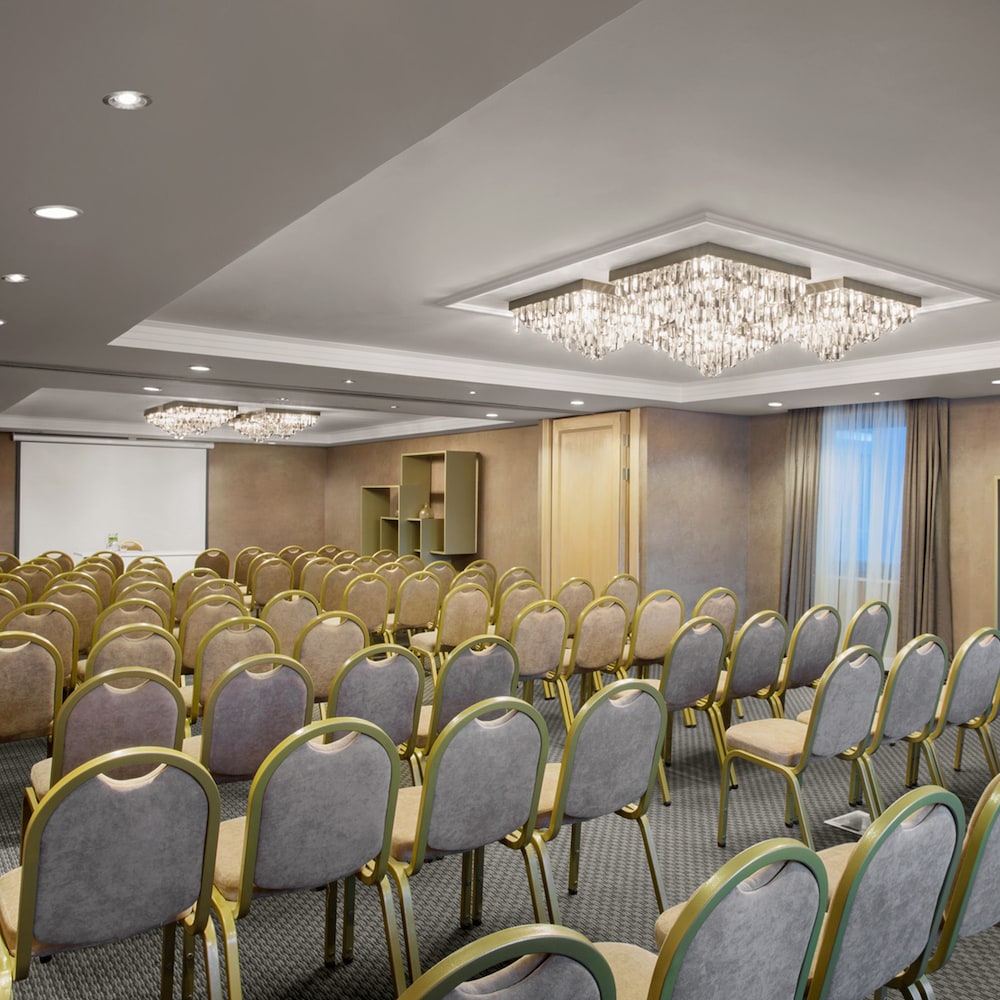 meeting & event spaces