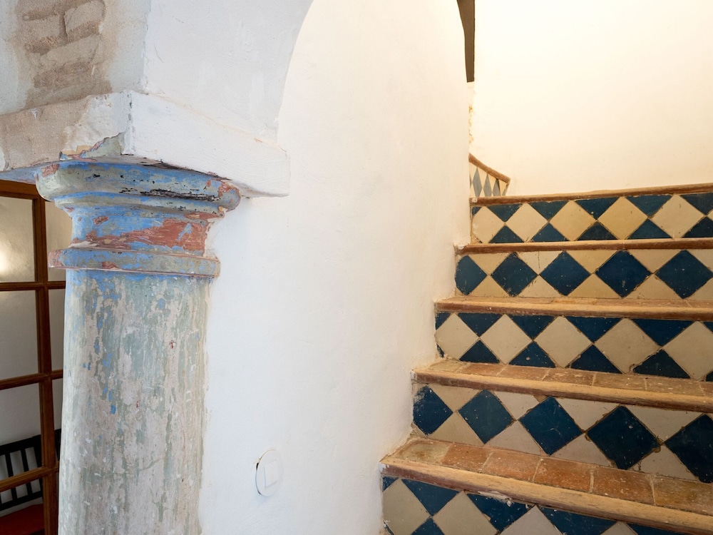 Charming Holiday Home in Fuentes de Andalucía With Pool