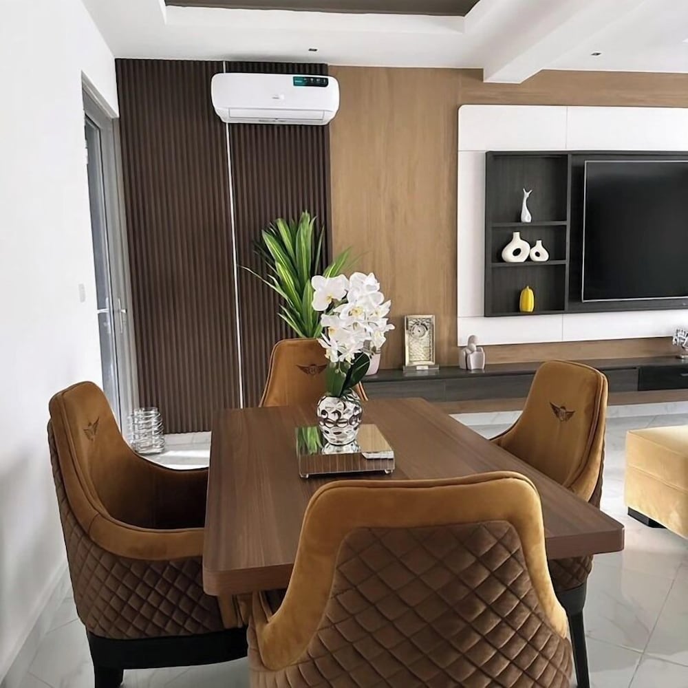 Damido's Apartment