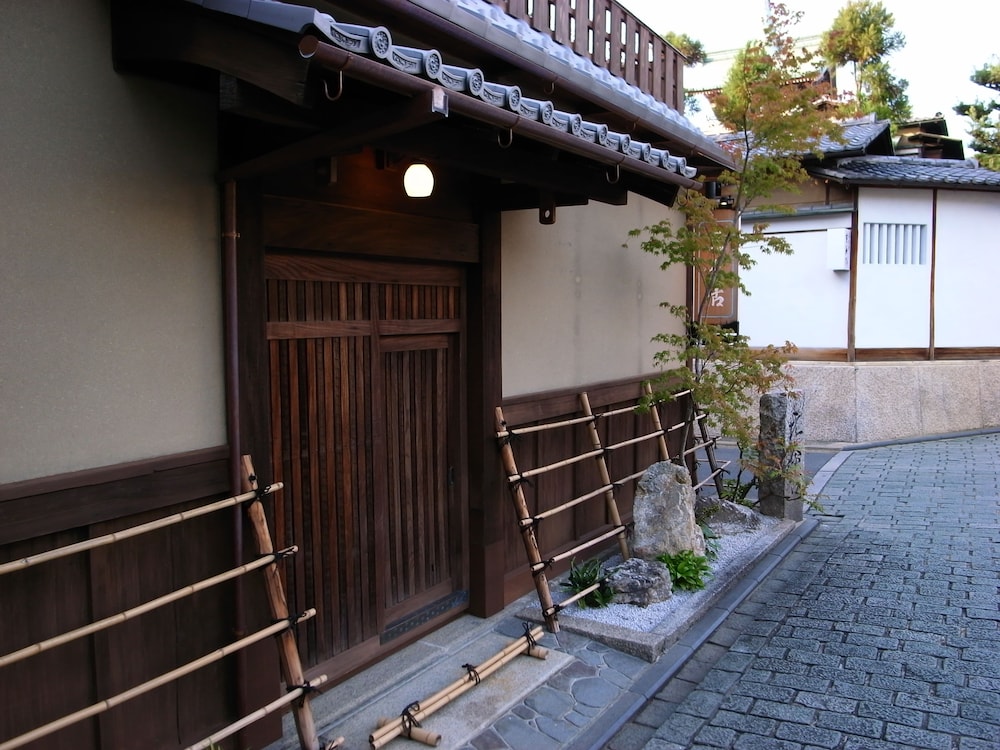 Photo 32