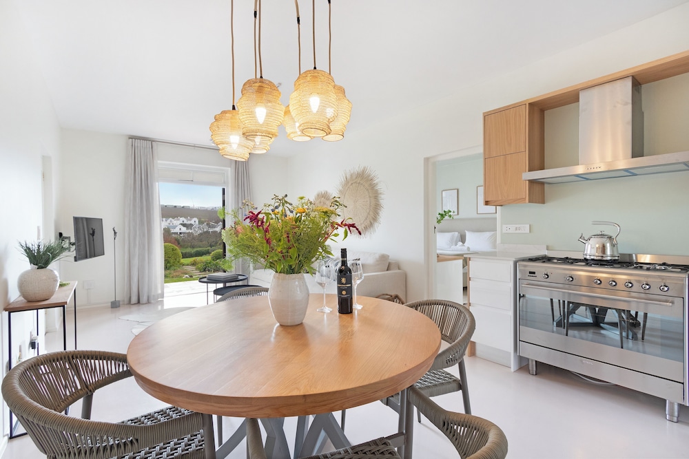 Winelands Golf Lodges at De Zalze