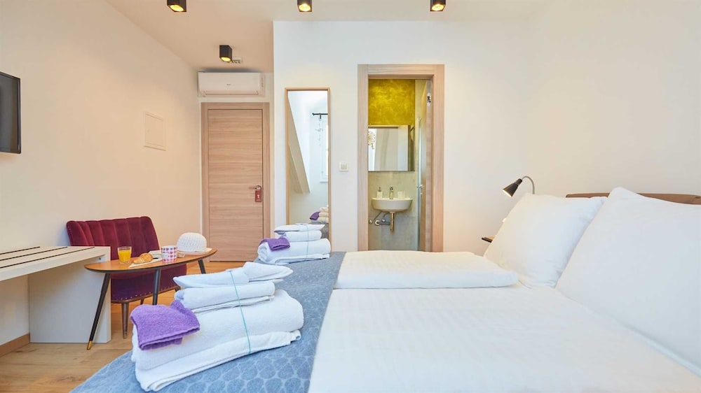 Dubrovnik Vacations - Boutique Garden Rooms - Property Image 8