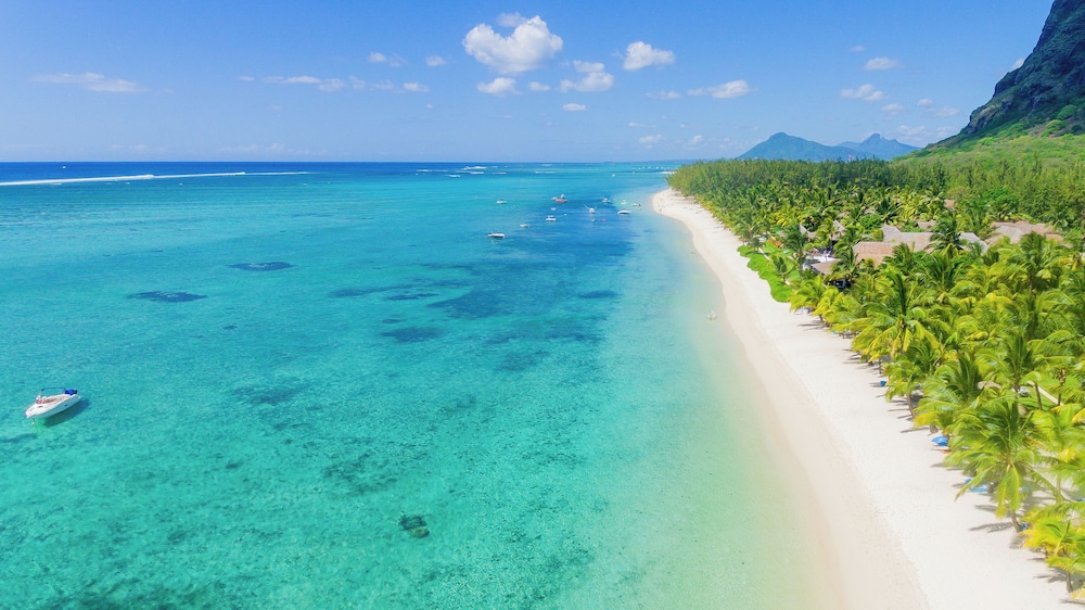 LUX* Le Morne 221