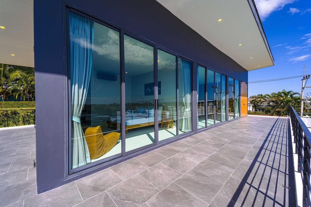 Luxury 5 Bedroom Pool Villa KH-C1