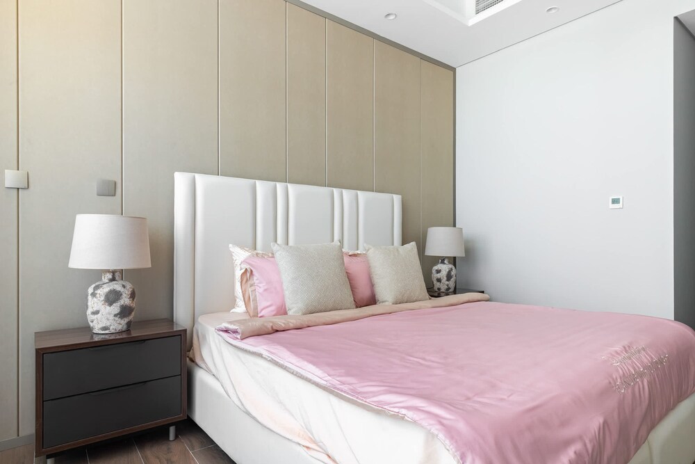Luxurious 3Br Apt in Nobles Tower Full Burj View
