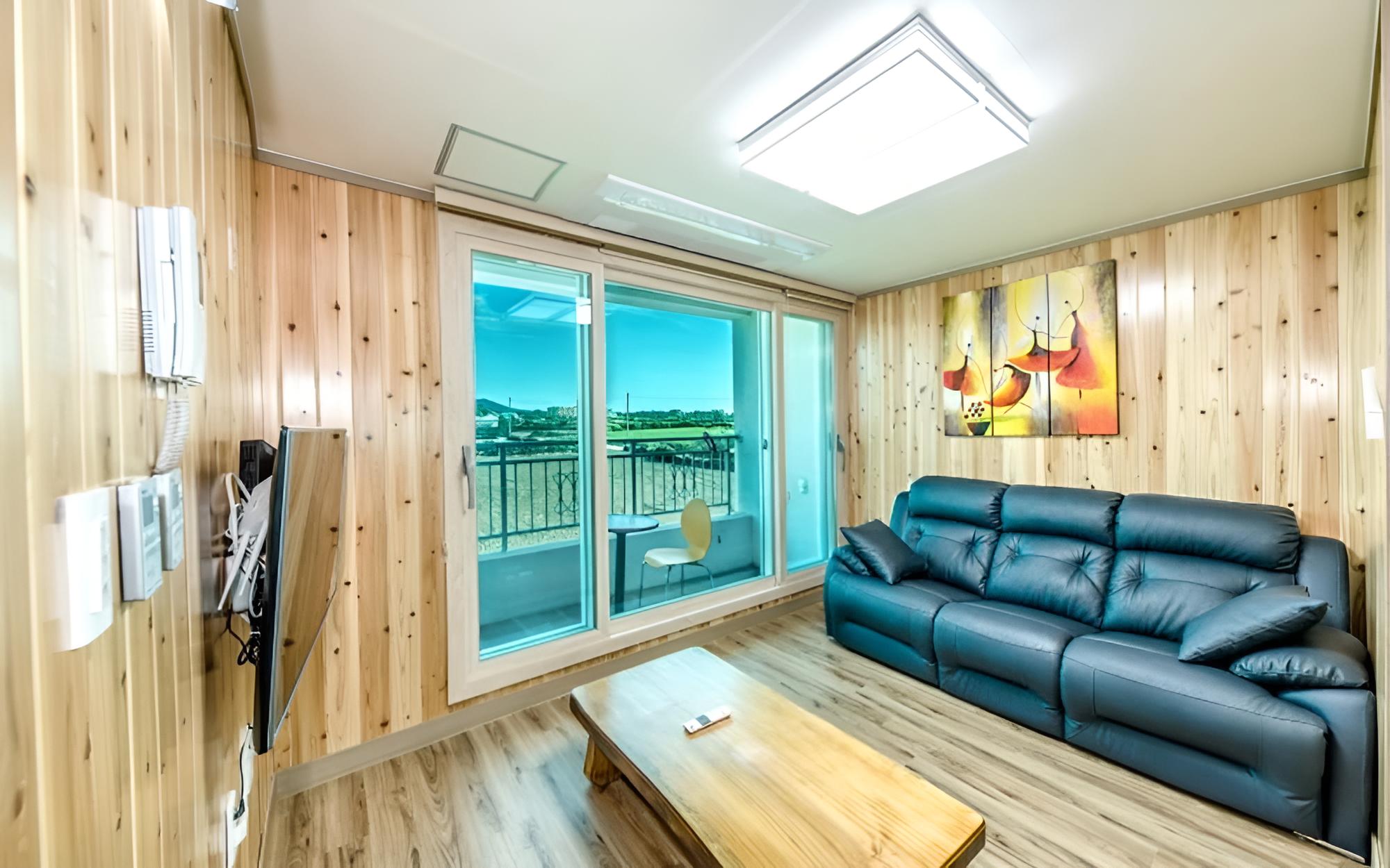 Jeju Hyeopjae Haeohreum Pension view 4