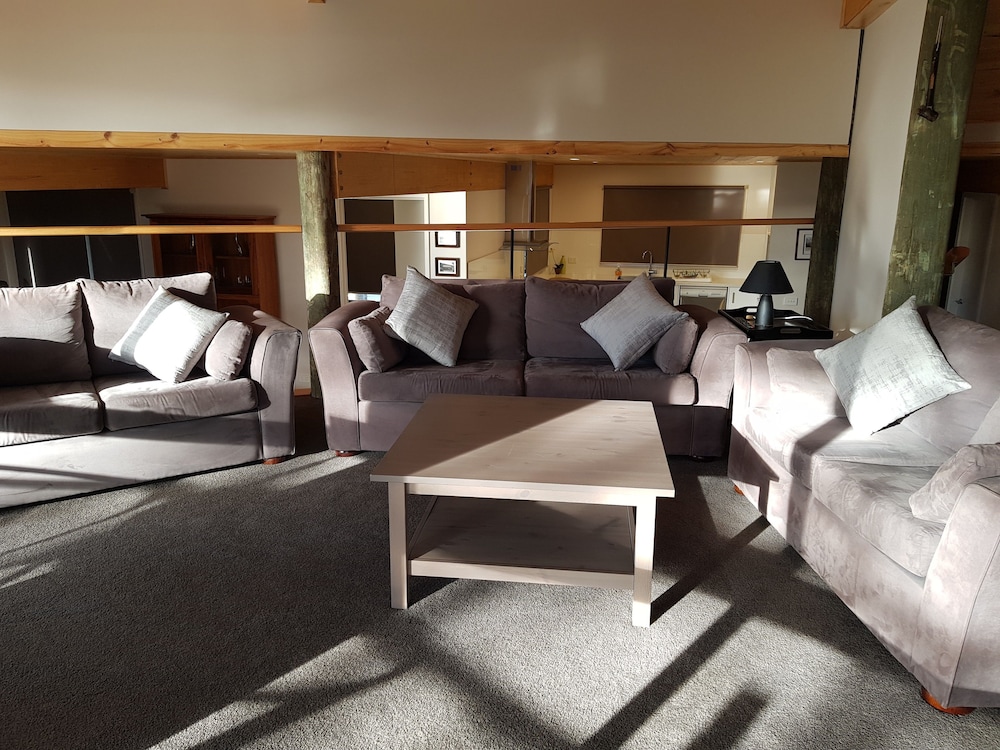 Moondance Lodge