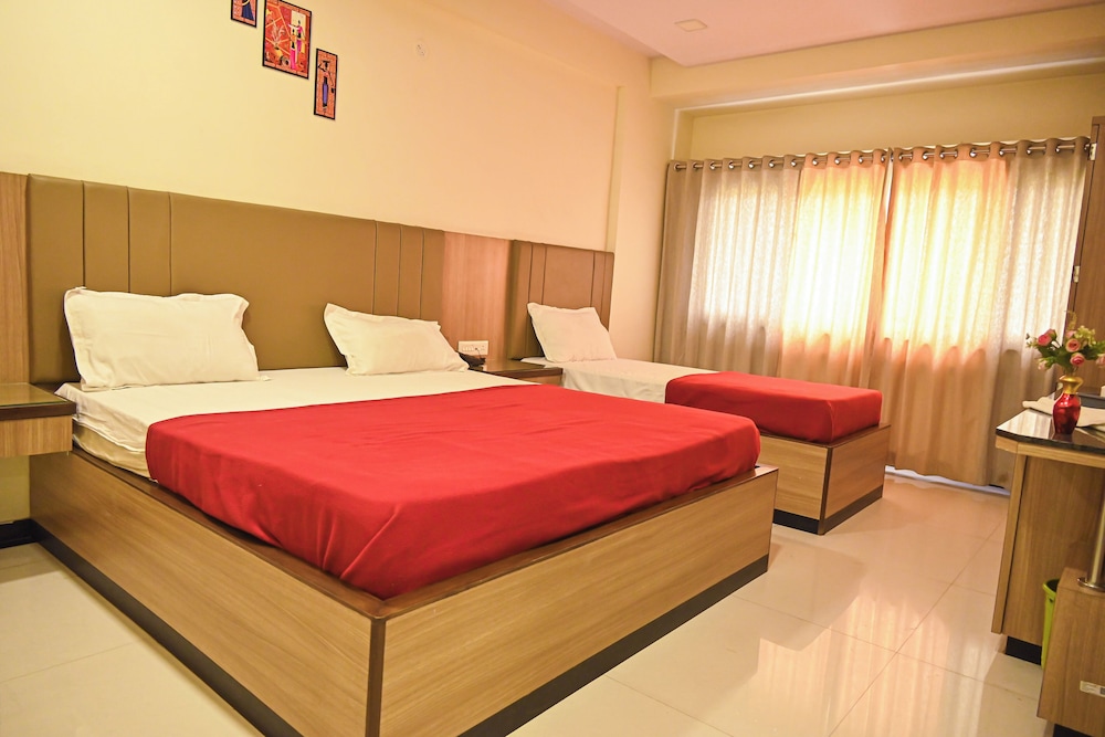 Pritam Park Hotel