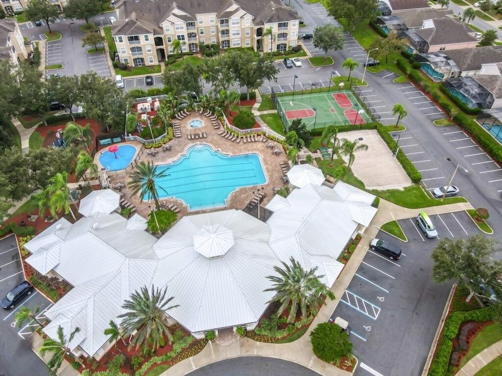 Windsor Palms Townhome W/private Pool Near Disney 3 Bedroom Townhouse