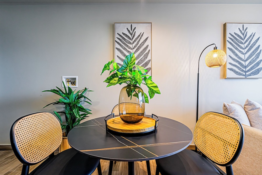 Centriqo by Wynwood house