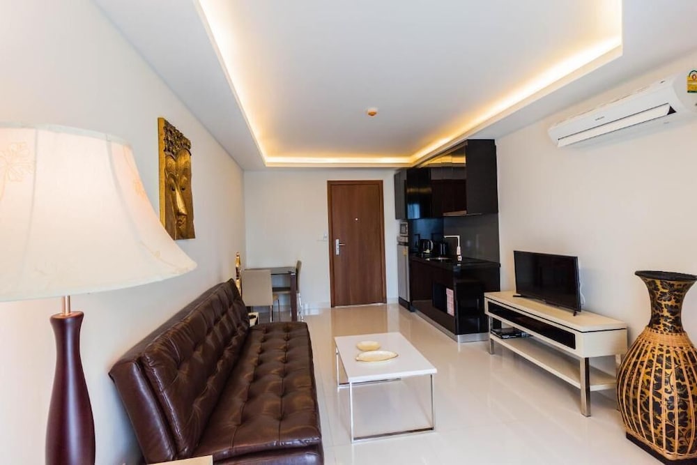Club Royal Wongamat by PSR ASIA
