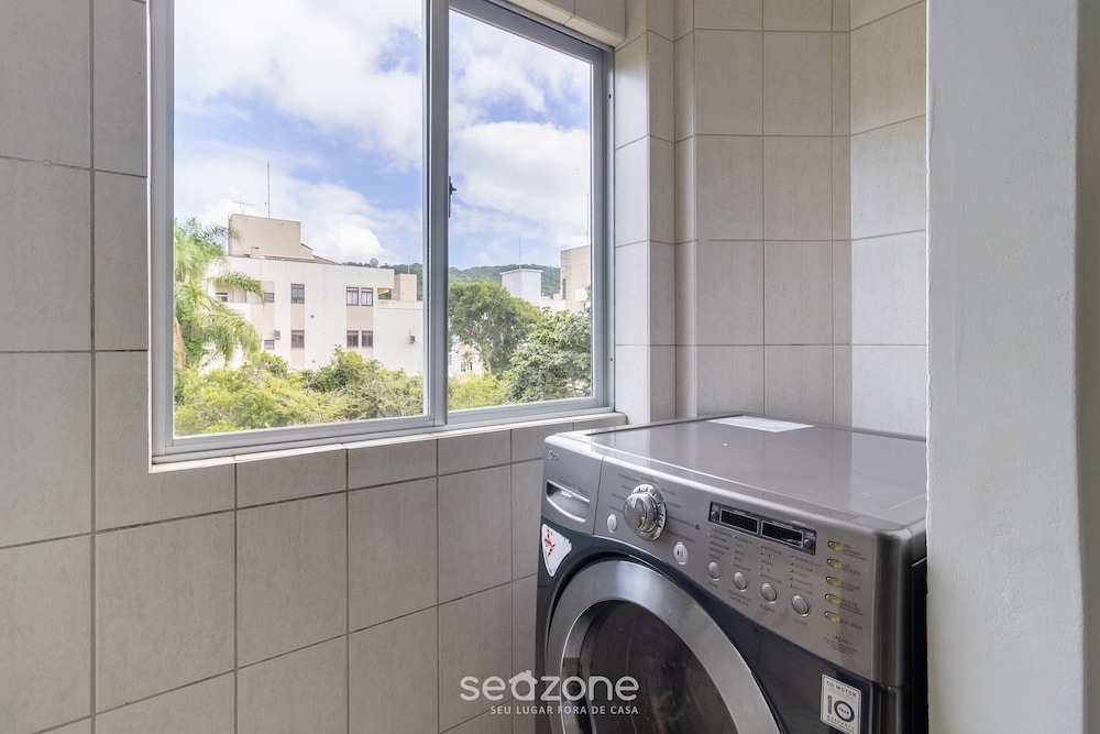 Apt 700m From Ingleses Beach Mab0203