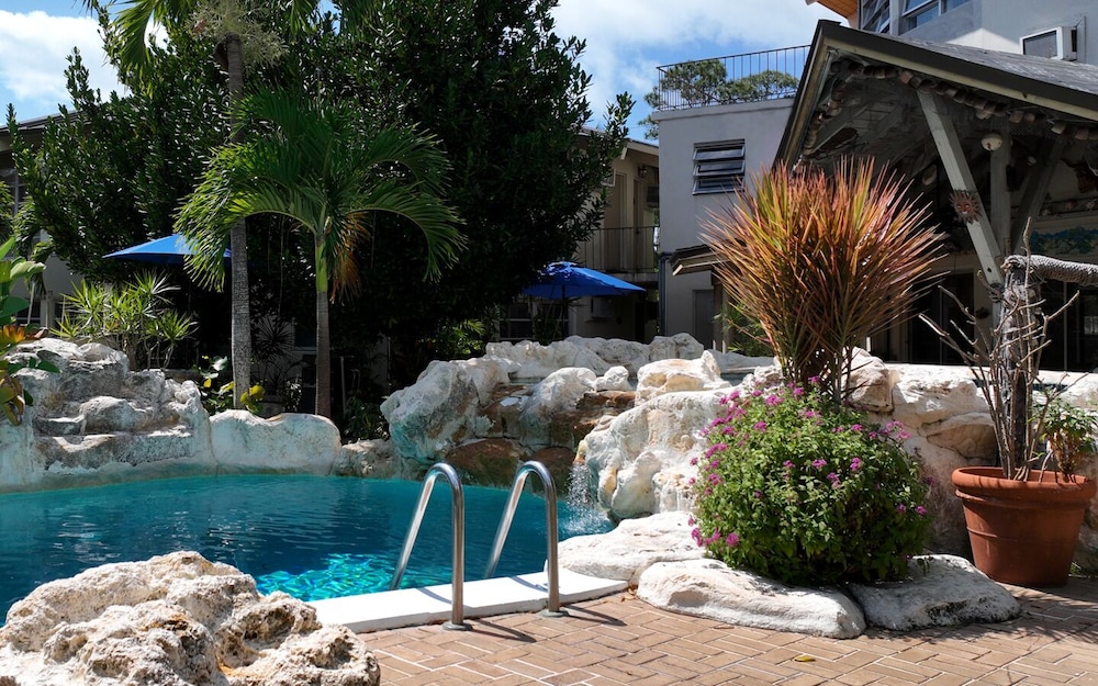 Grand Bahama Island - Freeport Vacations - Freeport Resort  Club - Property Image 1