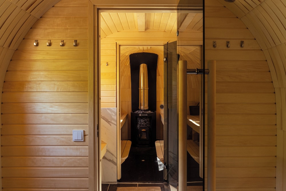 LA FORESTALE Luxury Ecolodge