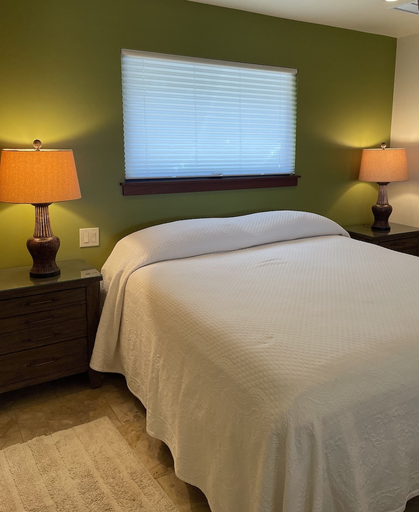Kohala Estate Home 3 Bedroom Estate by RedAwning